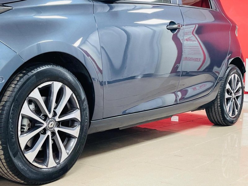 RENAULT ZOE