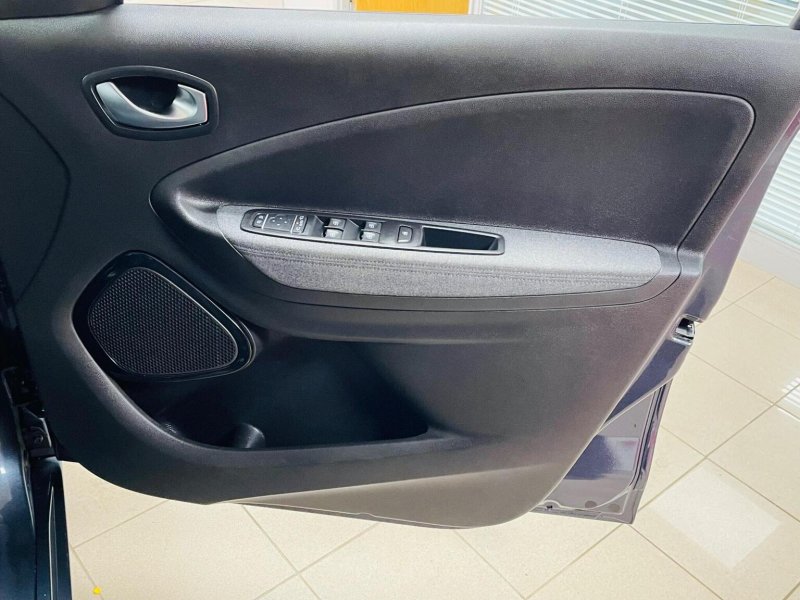 RENAULT ZOE