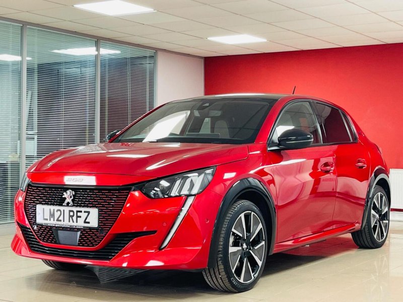 PEUGEOT E-208