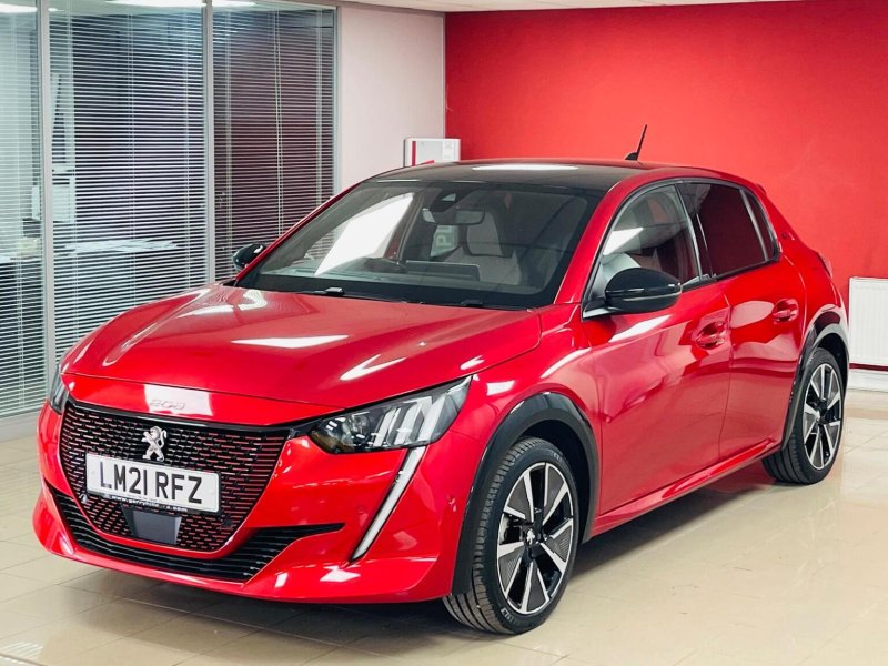 PEUGEOT E-208