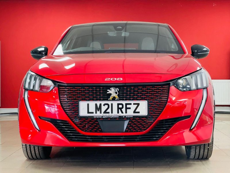 PEUGEOT E-208