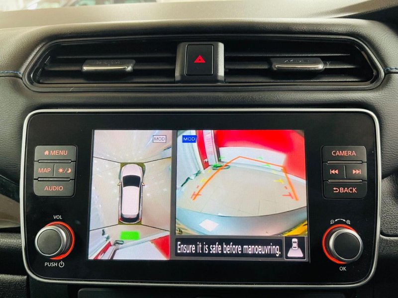 NISSAN LEAF