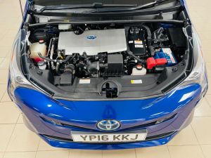 TOYOTA PRIUS VVT-I BUSINESS EDITION PLUS - 7384 - 37
