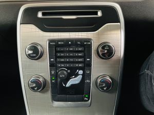 VOLVO XC70 D4 SE - 7359 - 29