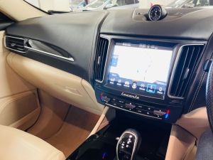 MASERATI LEVANTE D V6 - 7304 - 22