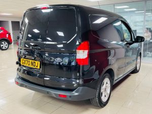 FORD TRANSIT COURIER LIMITED TDCI - 6848 - 28