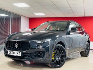 MASERATI LEVANTE D V6 - 7304 - 6