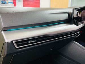 VOLKSWAGEN GOLF LIFE TSI - 7361 - 9