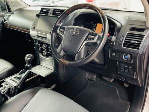 TOYOTA LAND CRUISER D-4D INVINCIBLE - 7391 - 10