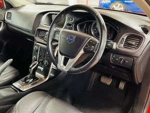 VOLVO V40 T4 SE LUX NAV - 7352 - 11
