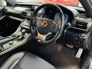 LEXUS IS 300H F SPORT - 7337 - 13