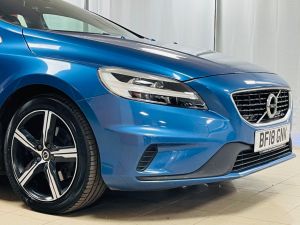 VOLVO V40 T3 R-DESIGN NAV PLUS - 7377 - 36