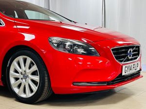 VOLVO V40 T4 SE LUX NAV - 7352 - 33
