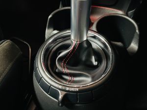 MINI HATCH JOHN COOPER WORKS - 7358 - 18
