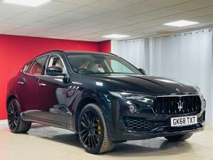 MASERATI LEVANTE D V6 - 7304 - 33