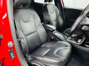 VOLVO V40 T4 SE LUX NAV - 7352 - 16