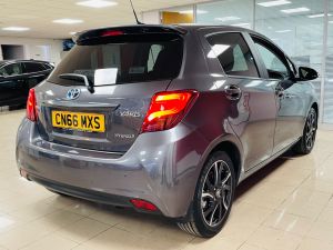 TOYOTA YARIS VVT-I DESIGN M-DRIVE S - 7313 - 36