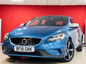 VOLVO V40 T3 R-DESIGN NAV PLUS - 7377 - 4