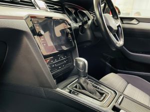VOLKSWAGEN PASSAT SE NAV TDI DSG - 7362 - 9