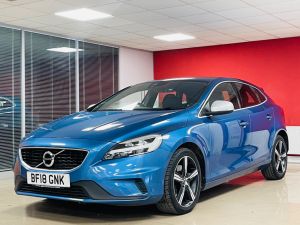 VOLVO V40 T3 R-DESIGN NAV PLUS - 7377 - 33