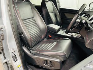 LAND ROVER DISCOVERY SPORT R-DYNAMIC HSE MHEV - 7411 - 25