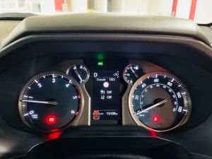 TOYOTA LAND CRUISER D-4D INVINCIBLE - 7391 - 22