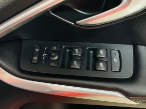 VOLVO V40 D3 R-DESIGN LUX NAV - 7347 - 13