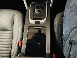 LAND ROVER DISCOVERY SPORT TD4 HSE LUXURY - 7378 - 30