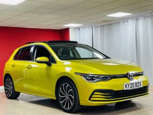 VOLKSWAGEN GOLF LIFE TSI - 7361 - 37