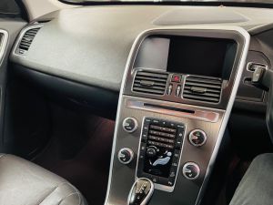 VOLVO XC60 D5 SE LUX NAV AWD - 7328 - 17