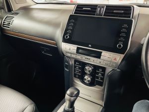 TOYOTA LAND CRUISER D-4D INVINCIBLE - 7391 - 16