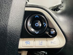 TOYOTA PRIUS VVT-I BUSINESS EDITION PLUS - 7384 - 24