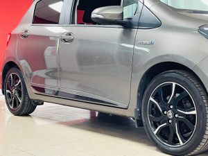 TOYOTA YARIS VVT-I DESIGN - 7403 - 31