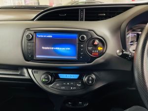 TOYOTA YARIS VVT-I DESIGN M-DRIVE S - 7313 - 27