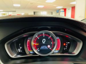 VOLVO V40 D3 R-DESIGN LUX NAV - 7347 - 22