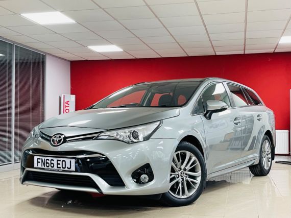 Used TOYOTA AVENSIS in Aberdare for sale