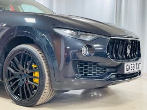 MASERATI LEVANTE D V6 - 7304 - 35