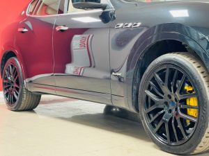 MASERATI LEVANTE D V6 - 7304 - 32
