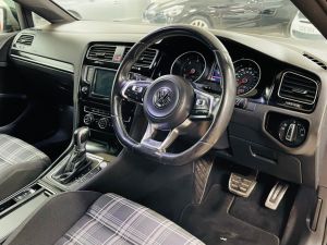 VOLKSWAGEN GOLF GTD DSG - 7414 - 19