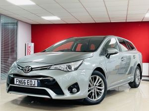 TOYOTA AVENSIS D-4D BUSINESS EDITION - 6687 - 8