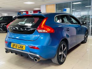VOLVO V40 T3 R-DESIGN NAV PLUS - 7377 - 37