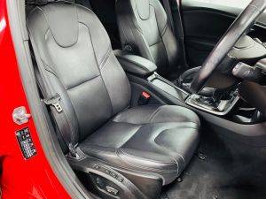 VOLVO V40 T4 SE LUX NAV - 7352 - 13
