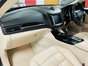 MASERATI LEVANTE D V6 - 7304 - 2