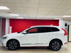VOLVO XC60 D5 SE LUX NAV AWD - 7328 - 37