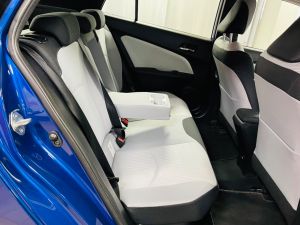 TOYOTA PRIUS VVT-I BUSINESS EDITION PLUS - 7384 - 17