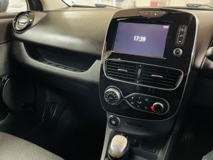 RENAULT CLIO SIGNATURE NAV TCE - 7341 - 19