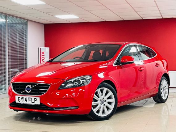 Used VOLVO V40 in Aberdare for sale