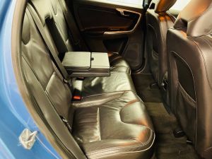 VOLVO XC60 D5 R-DESIGN LUX NAV AWD - 7364 - 10