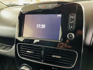 RENAULT CLIO SIGNATURE NAV TCE - 7341 - 24