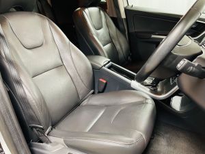 VOLVO XC60 D5 SE LUX NAV AWD - 7328 - 25